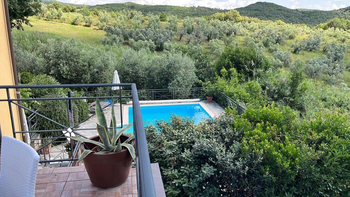 Villa Antonella Кастелина Маритима Екстериор снимка